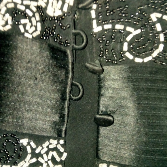 Bellisima Couture 8 Fleur de Leis Beaded Evening Jacket - Picture 4 of 4